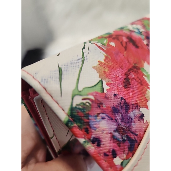 Floral All In One Long Wallet NEW, UNUSED, With a little Issues,read - Picture 9 of 10